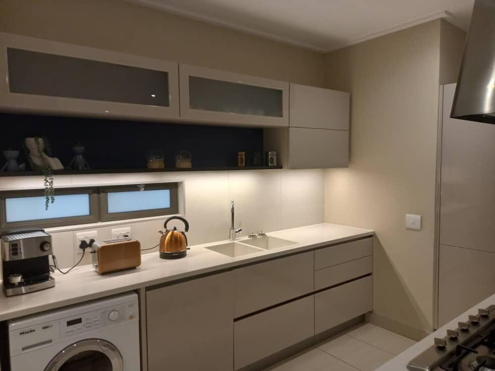 The Pier No. 7 Apartment Swakopmund Ngoại thất bức ảnh